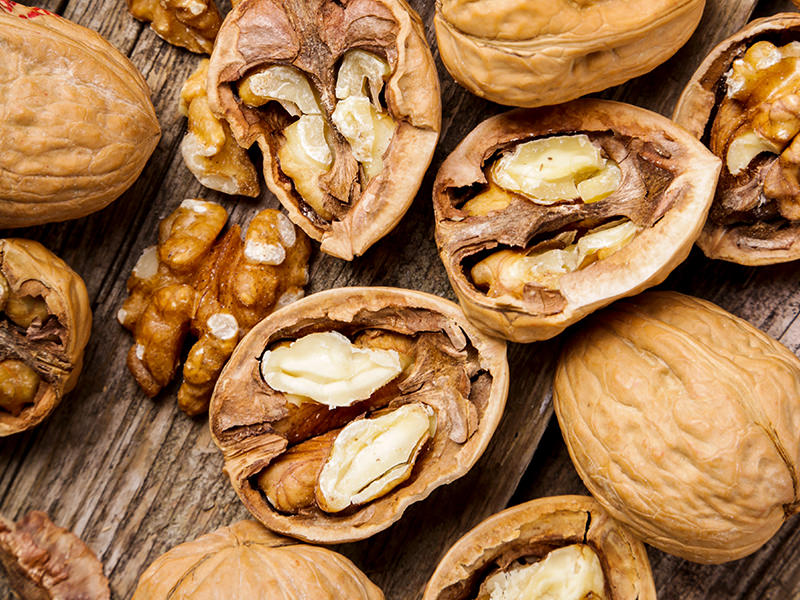 nuts-walnuts